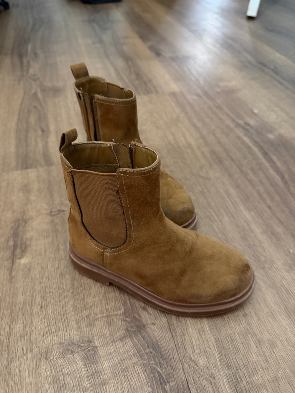 Kids Suede Chelsea Boots in Brown - Classic Pull-On Style